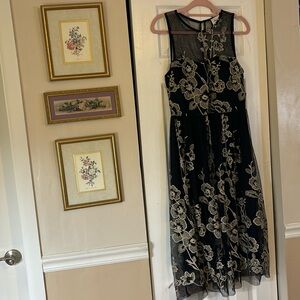 Woman elegant dress size 8 color navy
